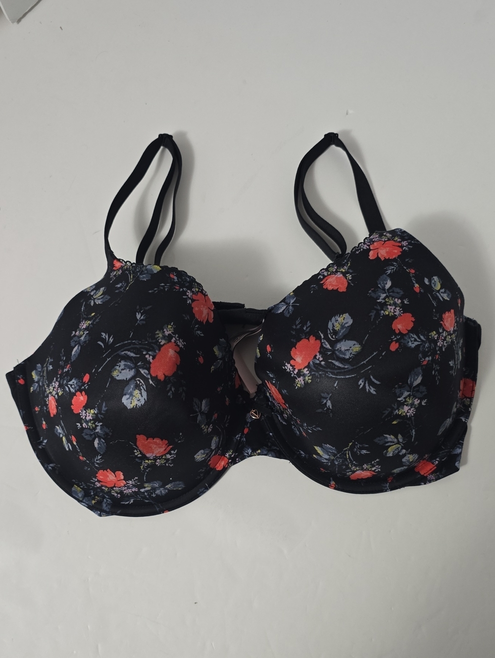 Victorias Secret Body By Victoria Lined Prefect Coverage Bra 38DD